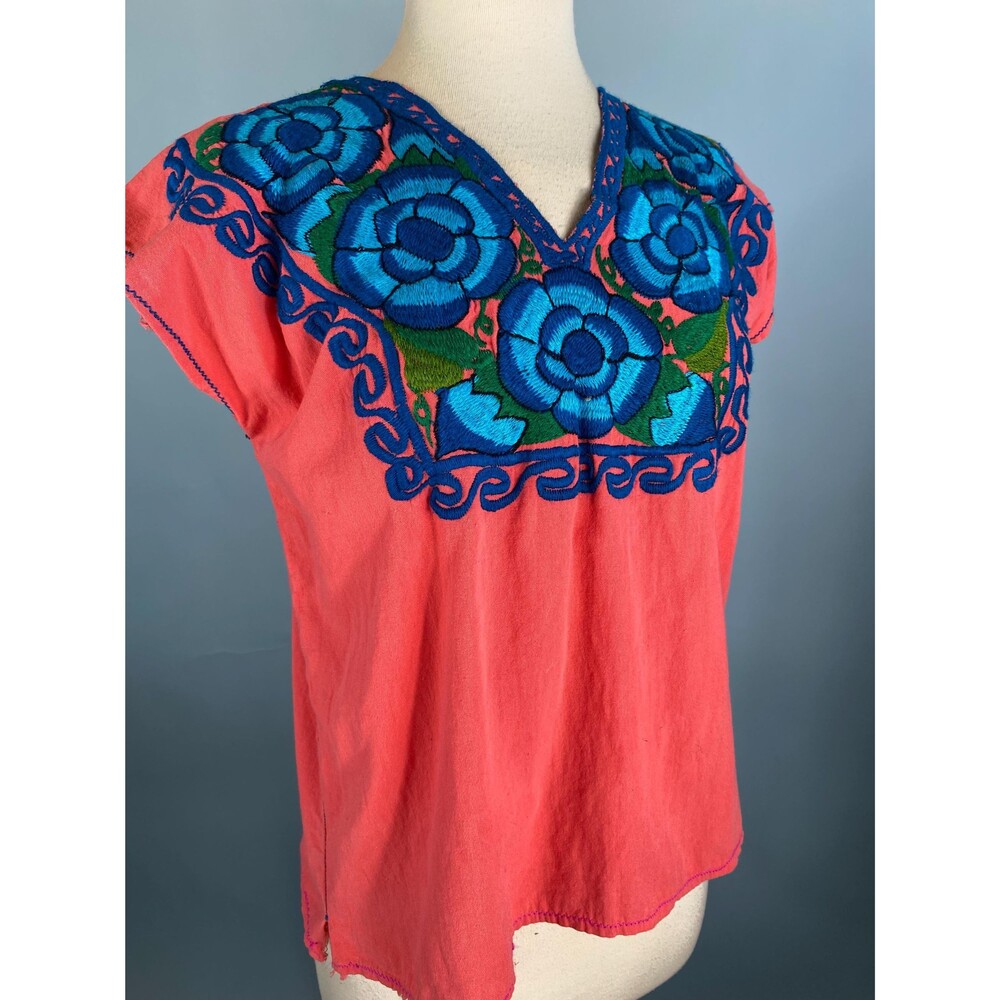 Vintage Coral Turquoise Floral Embroidered Mexican Souvenir Blouse 40 Bust